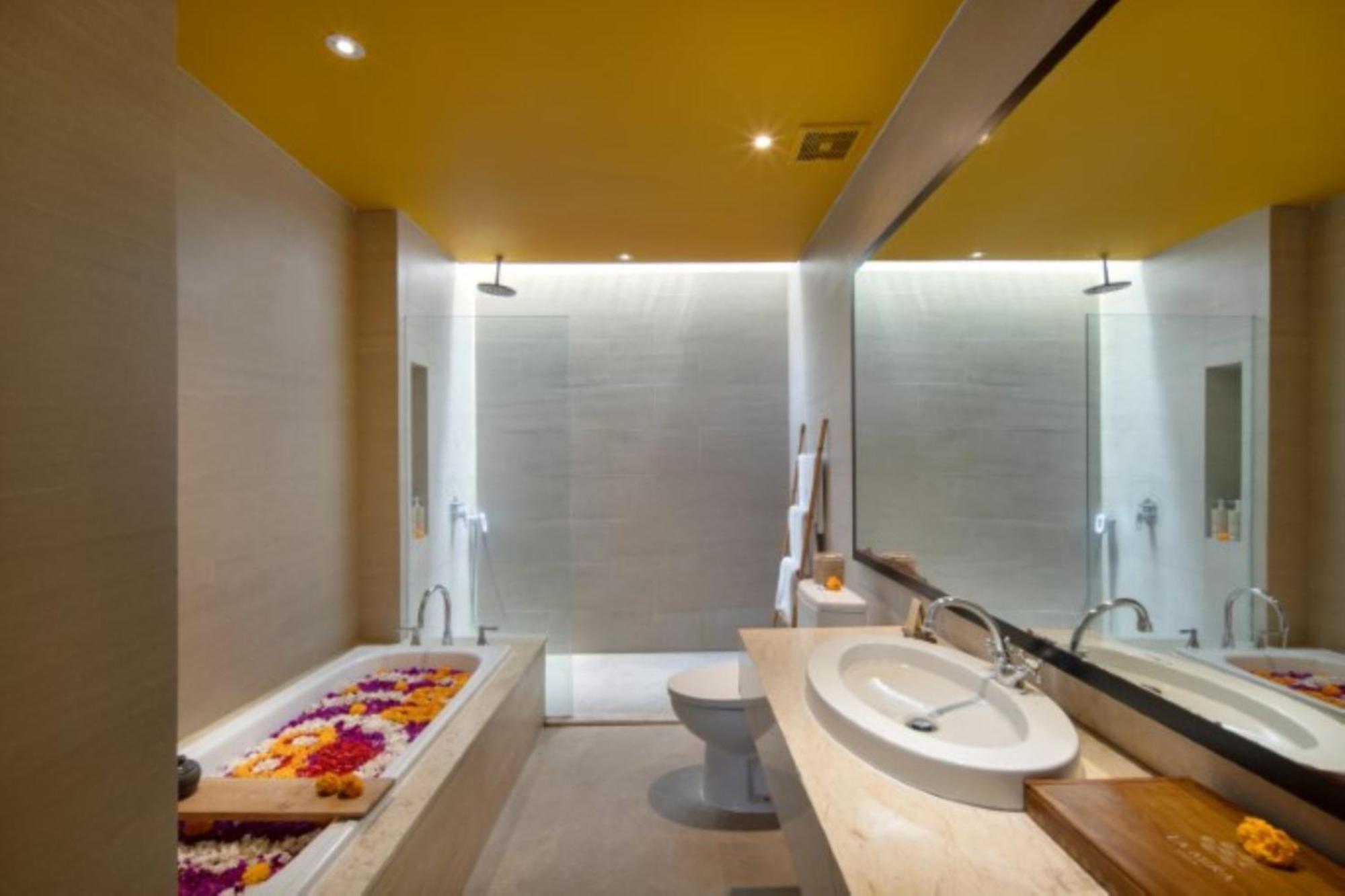La Mira Villa Seminyak By Ini Vie Hospitality Kerobokan Eksteriør bilde